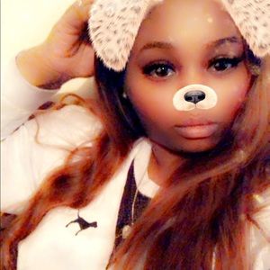 Meet your Posher, Terria